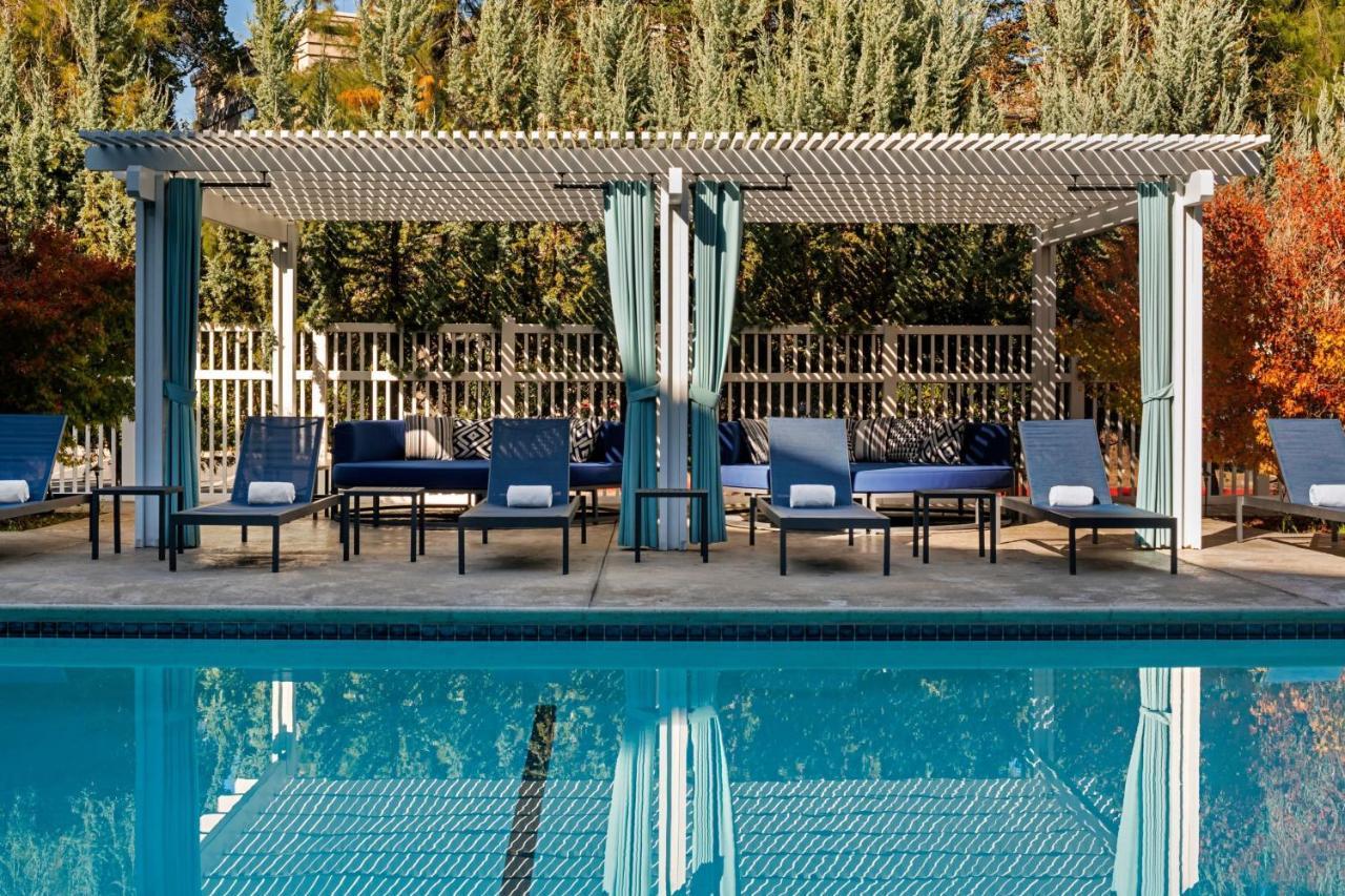 Pleasanton Marriott Hotel Exterior photo